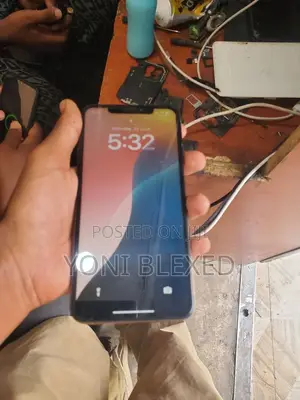 Apple iPhone XS Max 64 GB Gold