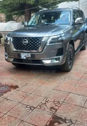 Nissan Patrol 2023 Silver