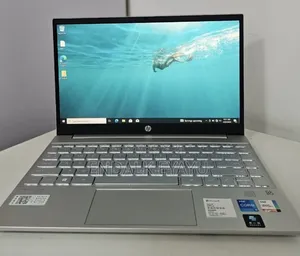 New Laptop HP Pavilion 13 8GB Intel Core i5 SSD 512GB