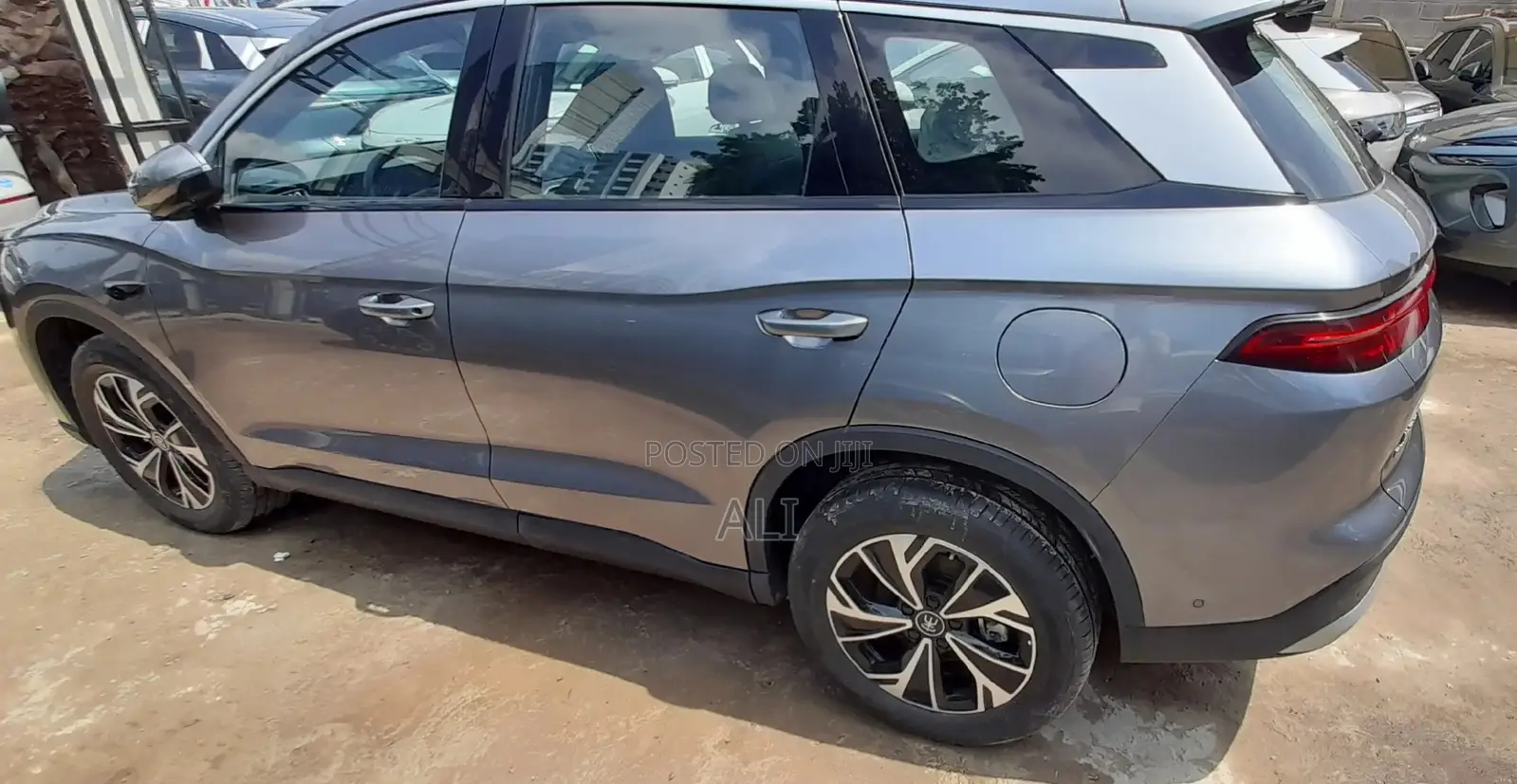 New BYD Song Pro DM-i 2025 Silver