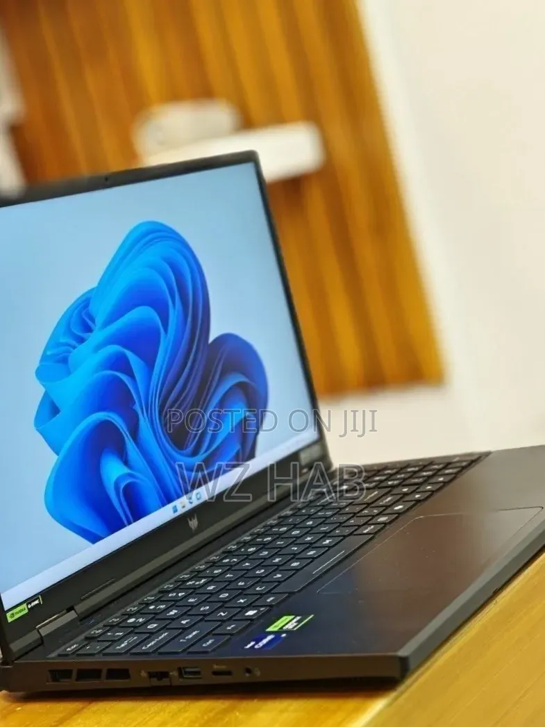 New Laptop Acer Predator Helios Neo 16 16GB Intel Core Ultra 7 SSD 1T