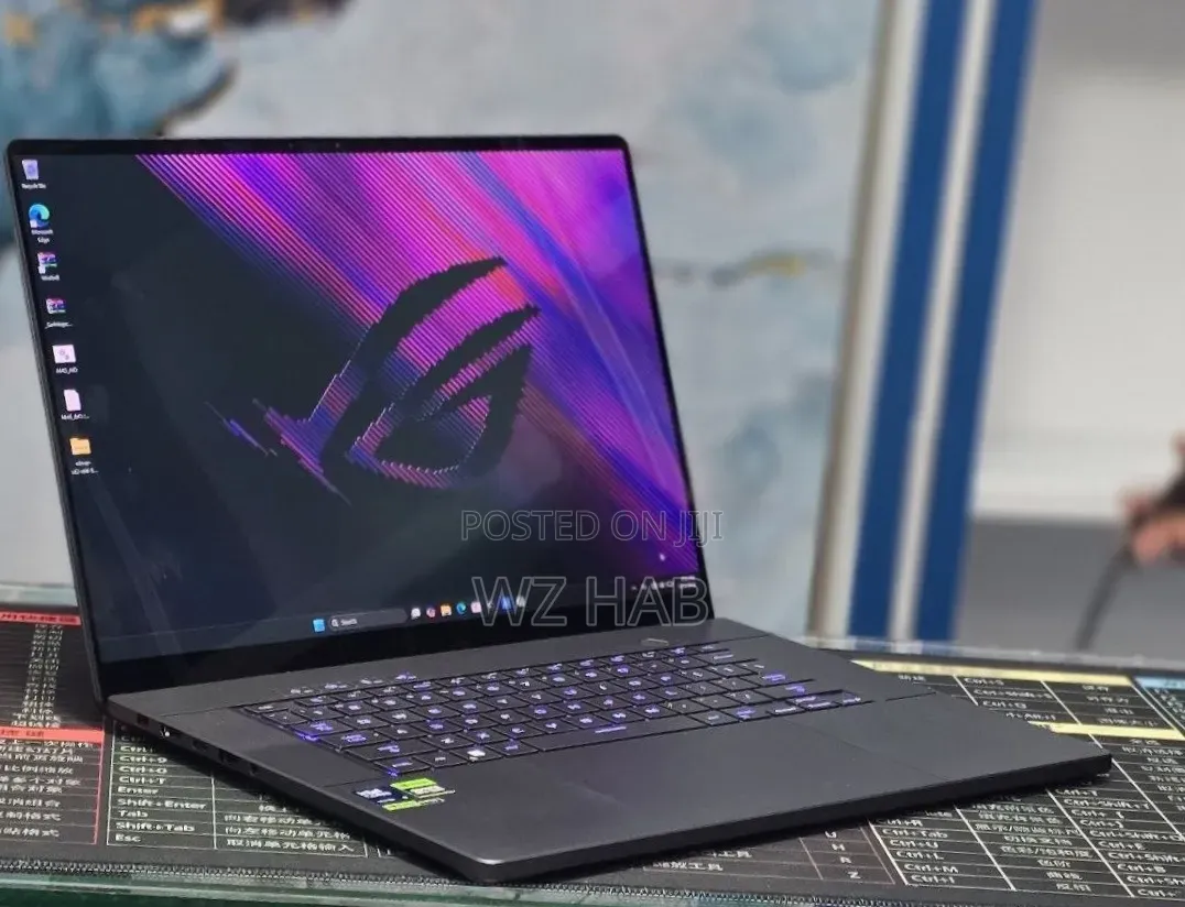 New Laptop Asus ROG Zephyrus G16 16GB Intel Core Ultra 9 SSD 1T
