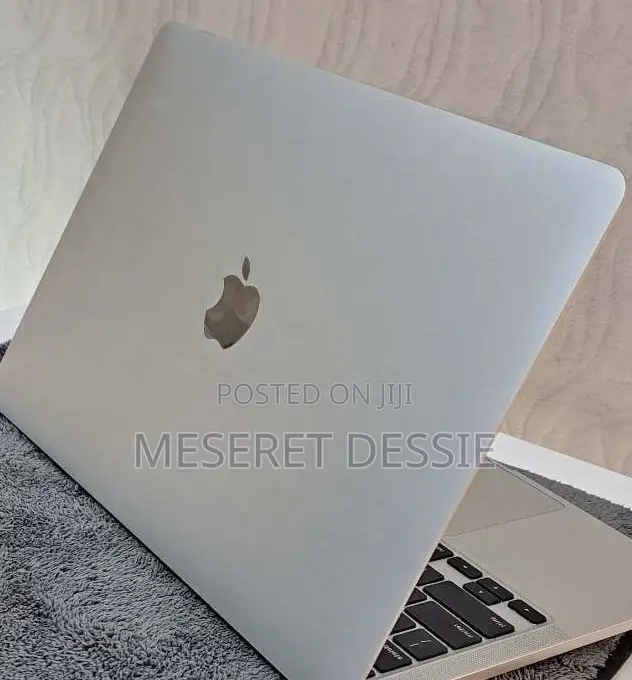 New Laptop Apple MacBook Pro 2020 16GB SSD 512GB