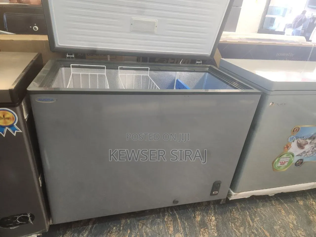 ሚዲያ 330liter Chest Ferzzer Serise