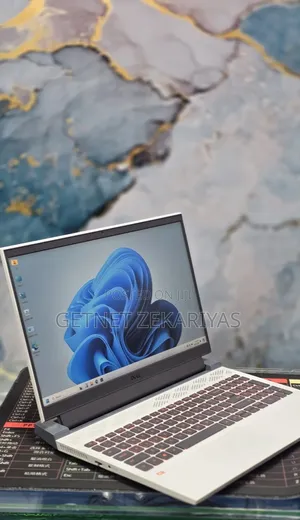 New Laptop Dell G15 5511 8GB AMD Ryzen 7 SSD 512GB