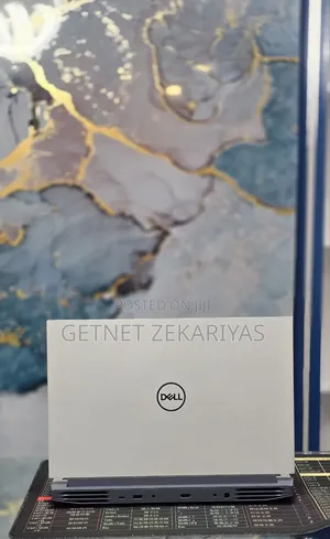 New Laptop Dell G15 5511 8GB AMD Ryzen 7 SSD 512GB