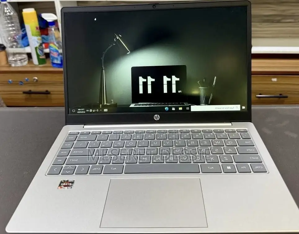 New Laptop HP 8GB SSD 512GB