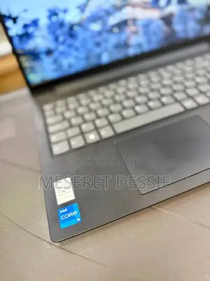 New Laptop Lenovo 12GB Intel Core i5 SSD 512GB