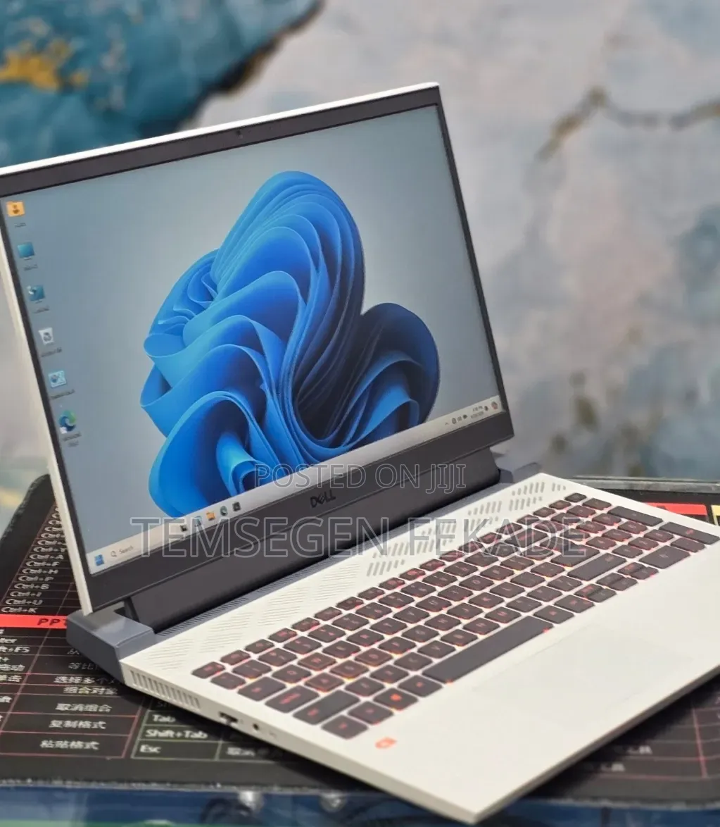 New Laptop Dell G15 5511 8GB AMD Ryzen 7 SSD 512GB