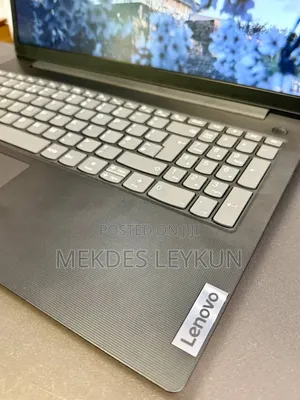 New Laptop HP Stream Notebook 12GB Intel Core i5 SSD 512GB