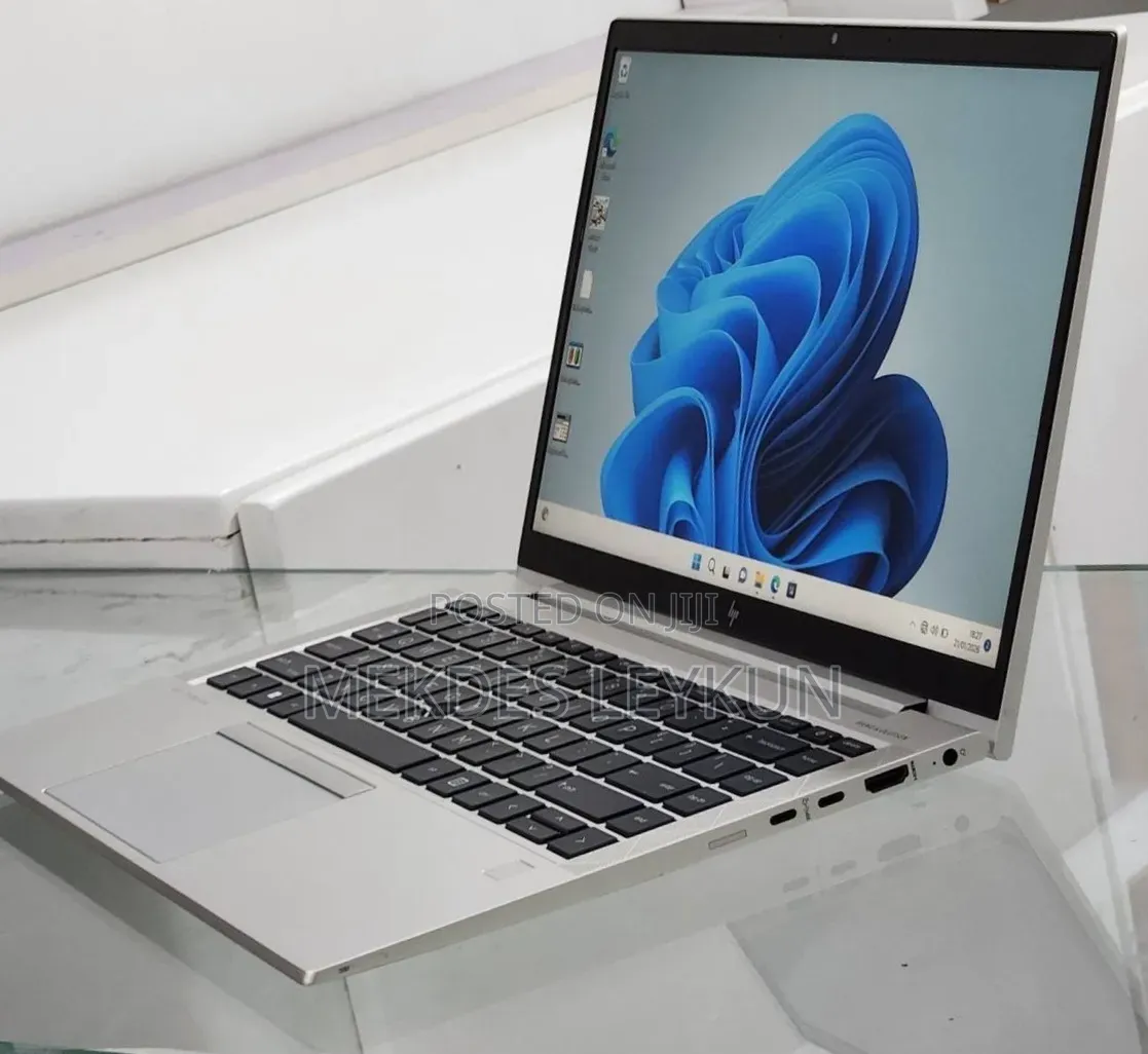 New Laptop HP EliteBook 845 G8 16GB AMD Ryzen 5 SSD 512GB