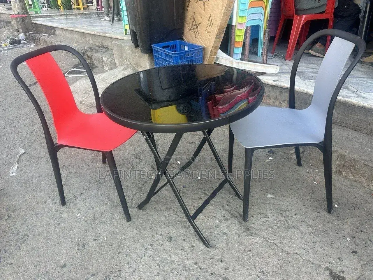 Cafe Table 60cm Diameter Foldable Glass Table
60×60 የሚታጠፍ ክብ ጠረጴዛ