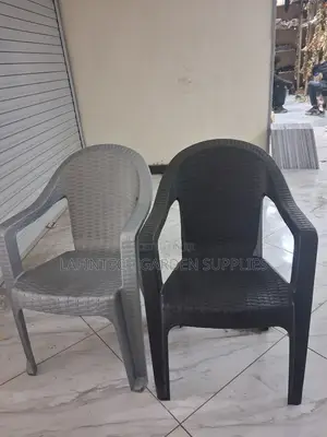 Plastic Chair – Outdoor Indoor Use የፕላስቲክ ወንበር – ለውስጥና ለውጭ