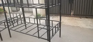 ተደራራቢ የ አዋቂ አልጋ