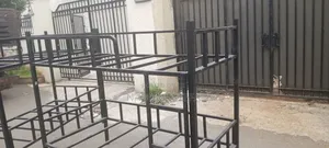 ተደራራቢ የ አዋቂ አልጋ