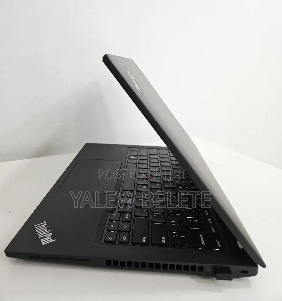 New Laptop Lenovo ThinkPad P14s 16GB Intel Core i7 SSD 512GB