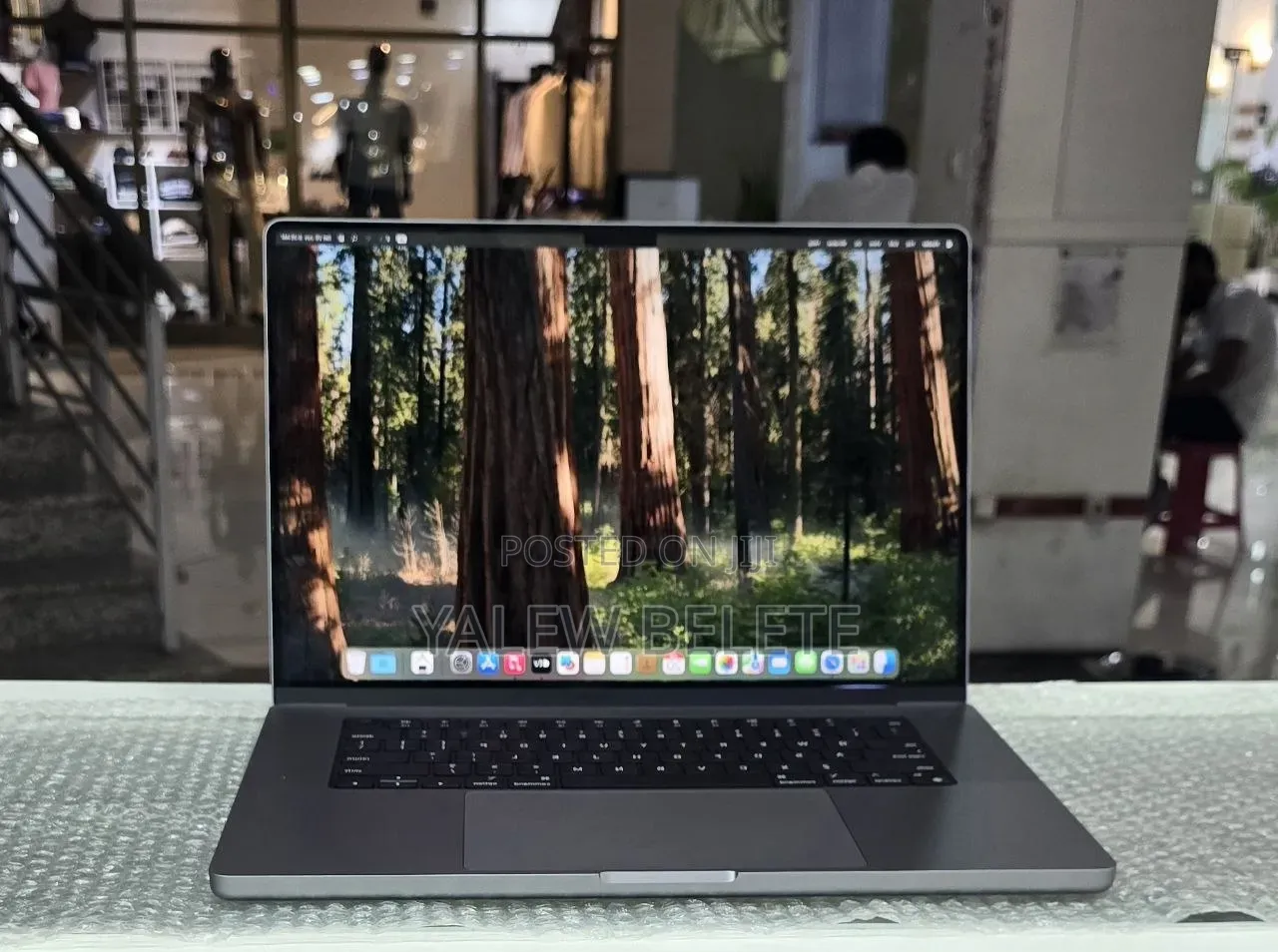 New Laptop Apple MacBook Pro 2021 M1 64GB Apple M1 Pro SSD 1T