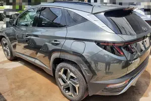 New Hyundai Tucson SE 2023 Gray