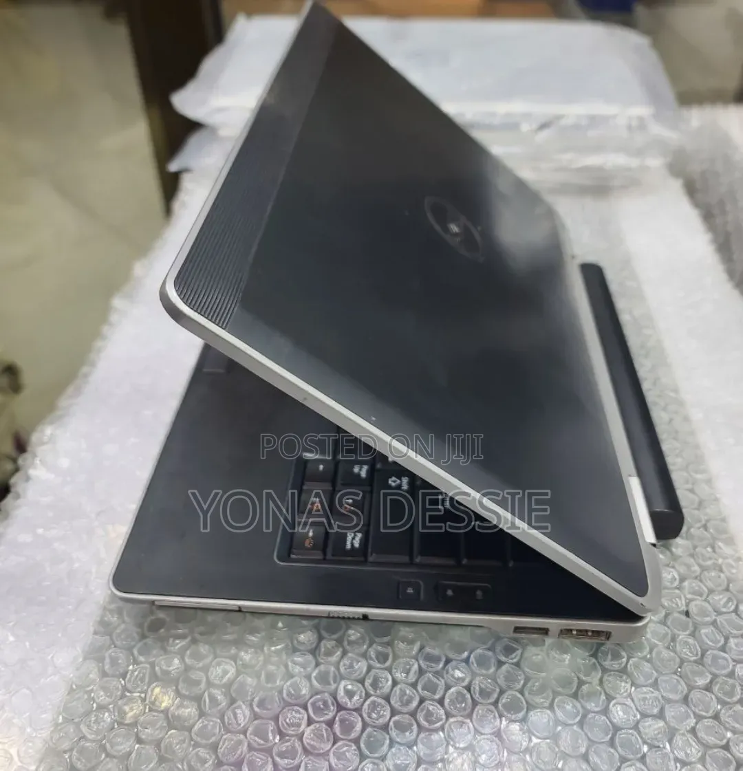 Laptop Dell Latitude E6330 4GB Intel Core i5 HDD 500GB