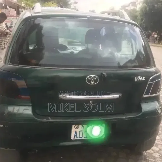Toyota Vitz 2003 Green