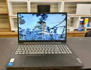 New Laptop Lenovo Ideapad 3 12GB Intel Core i5 SSD 512GB