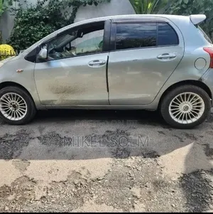 Toyota Yaris 2007 Gray