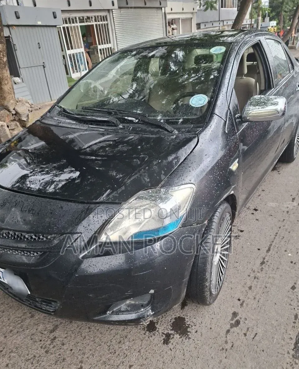 Toyota Yaris 2007 Black