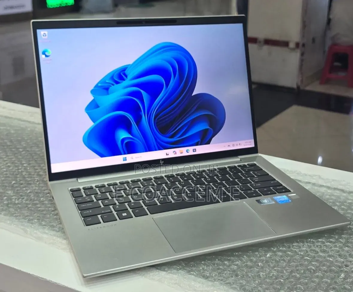 New Laptop HP 16GB Intel Core i5 SSD 512GB