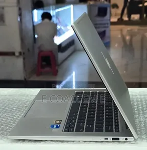 New Laptop HP 16GB Intel Core i5 SSD 512GB