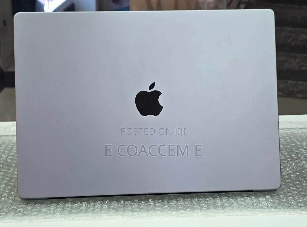 New Laptop Apple MacBook 64GB SSD 1T