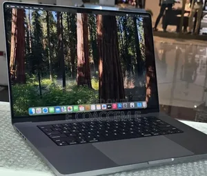 New Laptop Apple MacBook 64GB SSD 1T