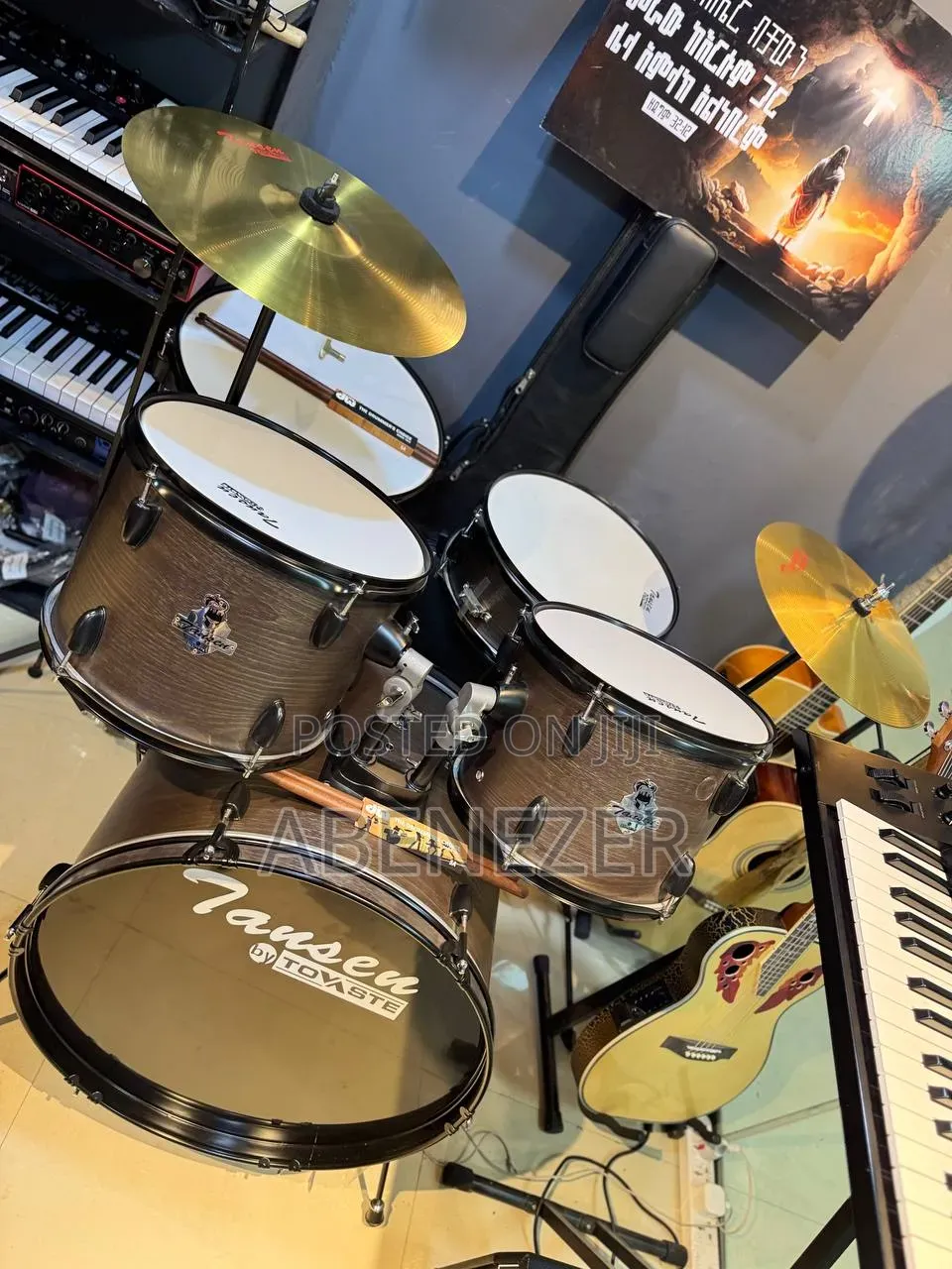Drum Set ( Tansen)