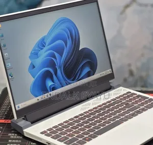 New Laptop Dell G15 5511 8GB AMD Ryzen 7 SSD 512GB
