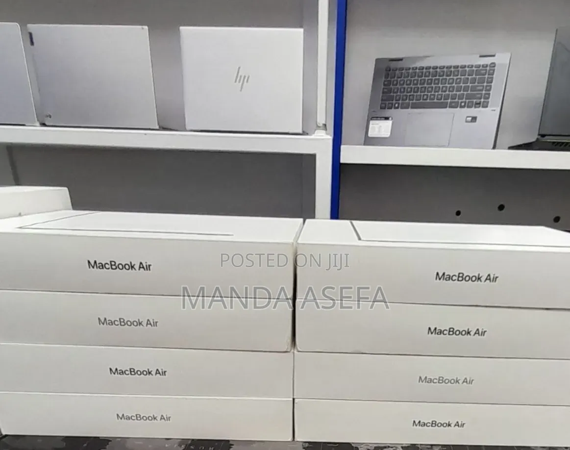 New Laptop Apple MacBook Pro 2025 M5 24GB Apple M5 SSD 1T