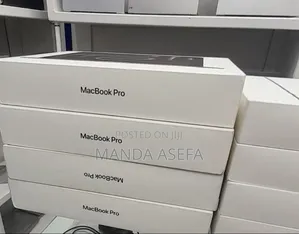 New Laptop Apple MacBook Pro 2025 M5 24GB Apple M5 SSD 1T