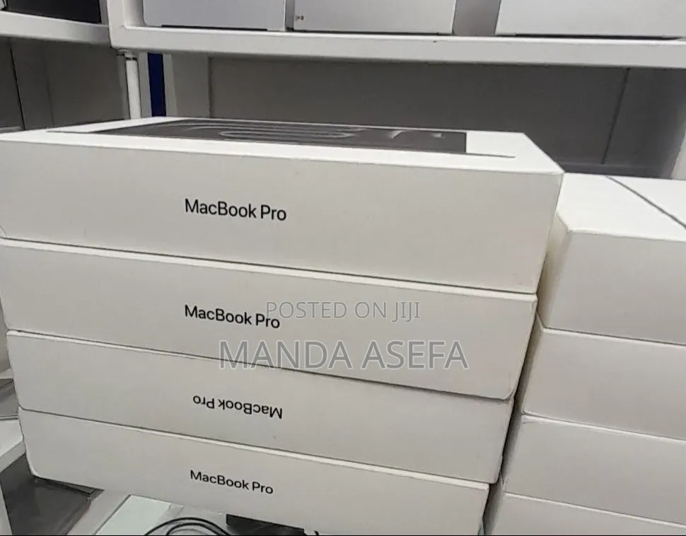 New Laptop Apple MacBook Pro 2025 M5 24GB Apple M5 SSD 1T