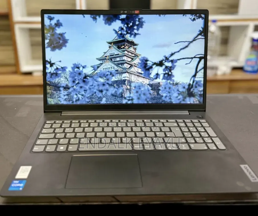 New Laptop Lenovo IdeaPad 1 12GB Intel Core i5 SSD 512GB
