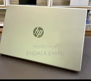 New Laptop HP 8GB AMD Ryzen 5 SSD 512GB