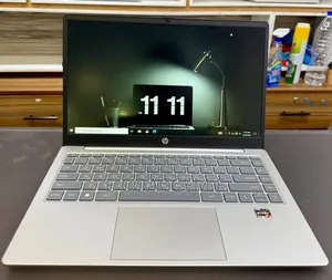 New Laptop HP 8GB AMD Ryzen 5 SSD 512GB