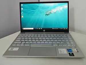 New Laptop HP Pavilion 13 8GB Intel Core i5 SSD 512GB