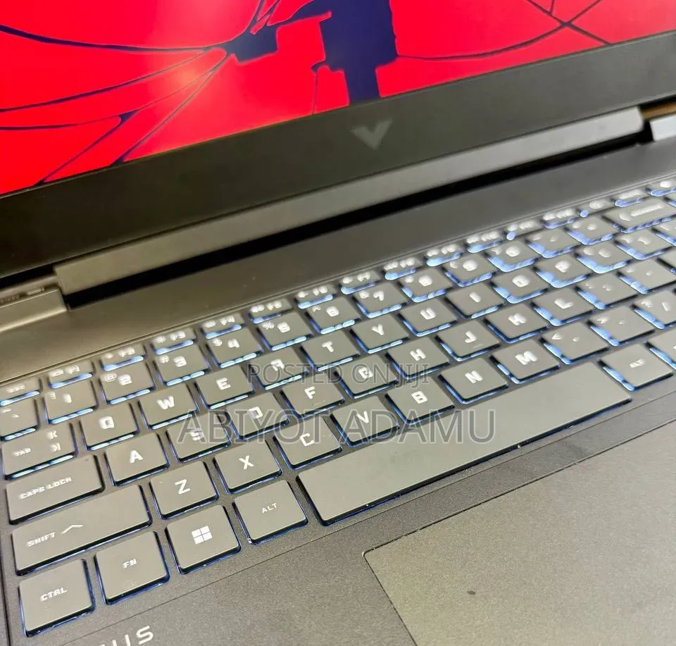 New Laptop HP Victus 16 16GB Intel Core i7 SSD 1T