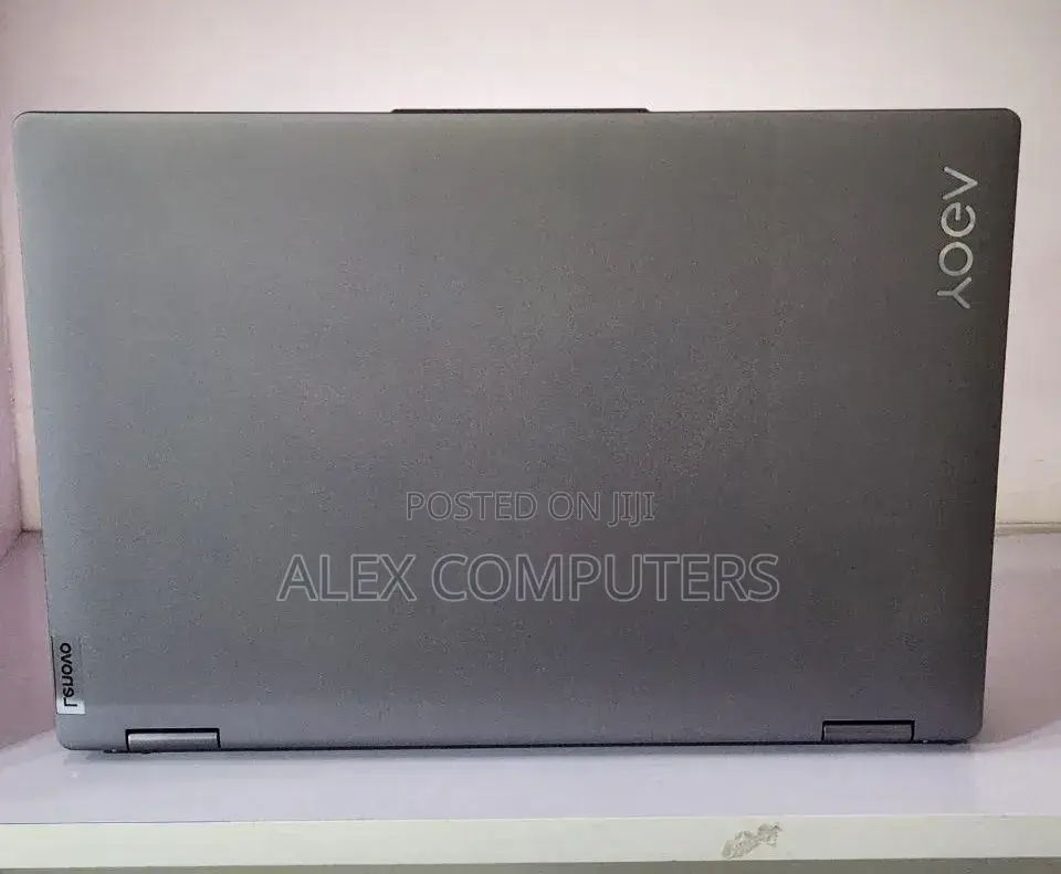 New Laptop Lenovo Yoga 7i 16GB Intel Core i7 SSD 512GB