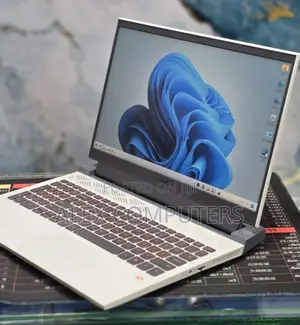 New Laptop Dell G15 5511 8GB AMD Ryzen 7 SSD 512GB
