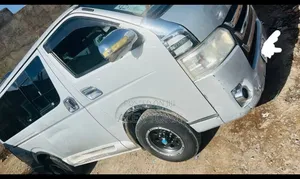 Toyota HiAce 2008 Silver