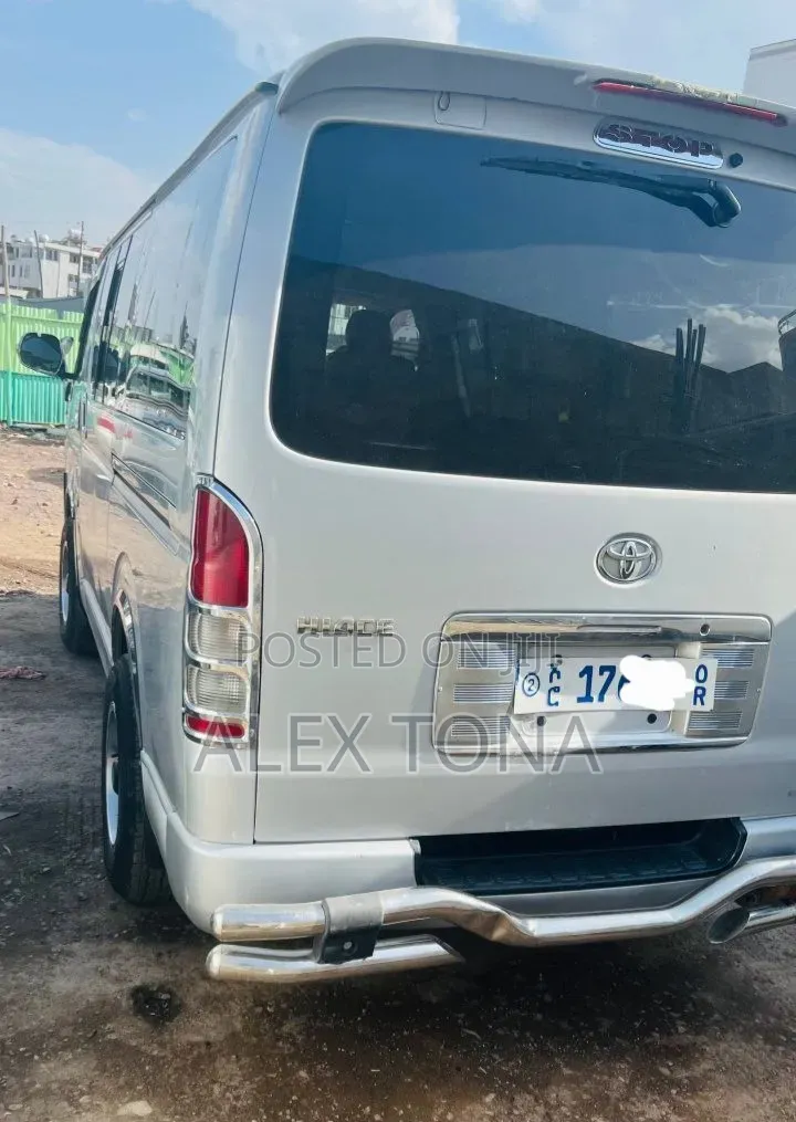 Toyota HiAce 2008 Silver