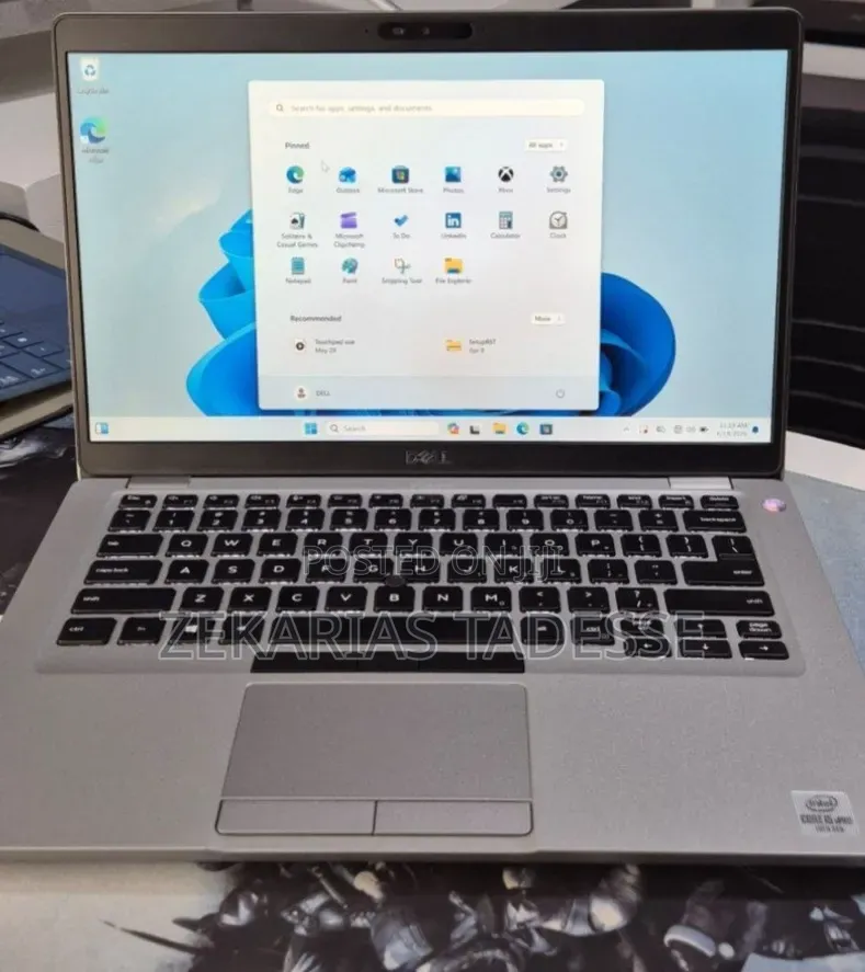 New Laptop Dell 8GB Intel Core i5 SSD 256GB