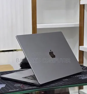 New Laptop Apple MacBook Pro 2021 M1 32GB Apple M1 Pro SSD 512GB
