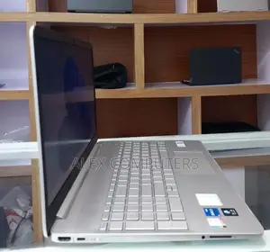 New Laptop HP Stream Notebook 8GB Intel Core i5 SSD 512GB