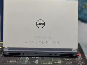 New Laptop Dell G15 5511 8GB AMD Ryzen 7 SSD 512GB