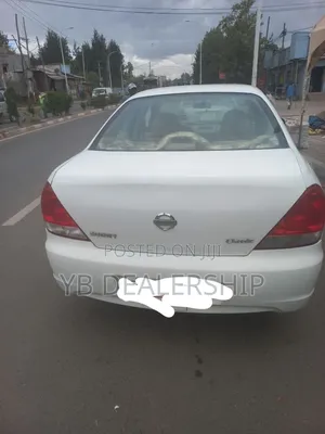 Nissan Sunny 2011 White
